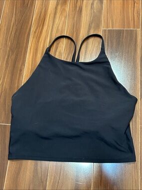 Large Old Navy Active black powersoft light support built-in bra crop sports bra